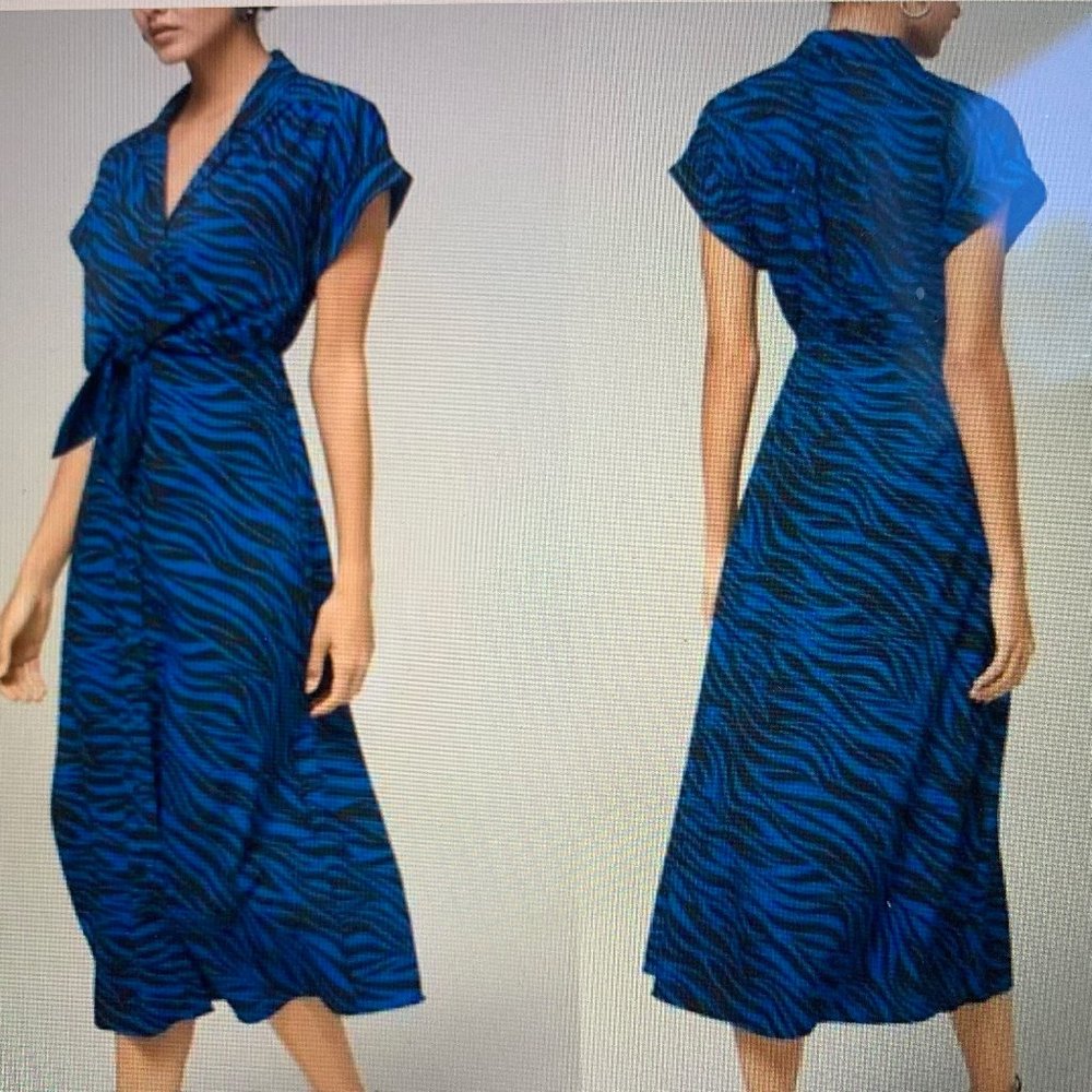 SOLD- White House Black Market Tie Front Midi Shirtdress Blue Zebra Size 12 NWT